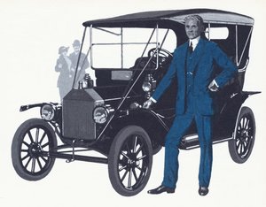 Henry Ford a híres T-modellel, amely a Ford nevét és vagyonát szerezte alkotó: English School